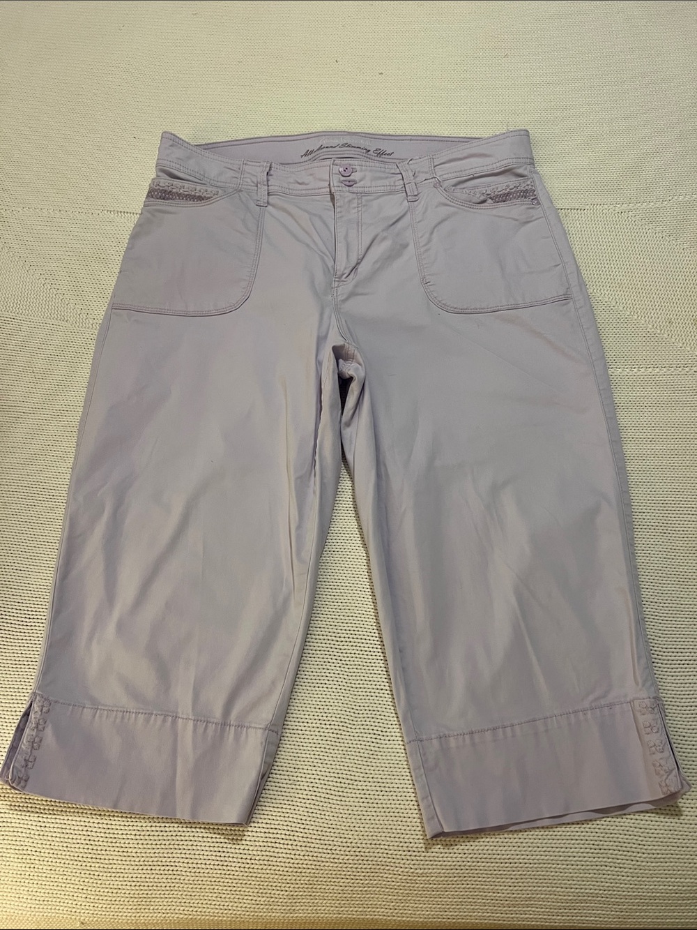 Gloria Vanderbilt Light Lavender Bermuda Capri
